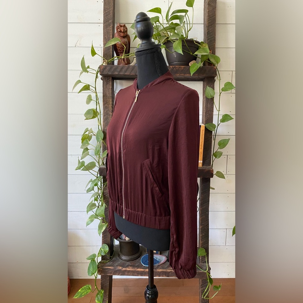 H&M: Women's Burgundy Bomber Jacket - Picture 5 of 17